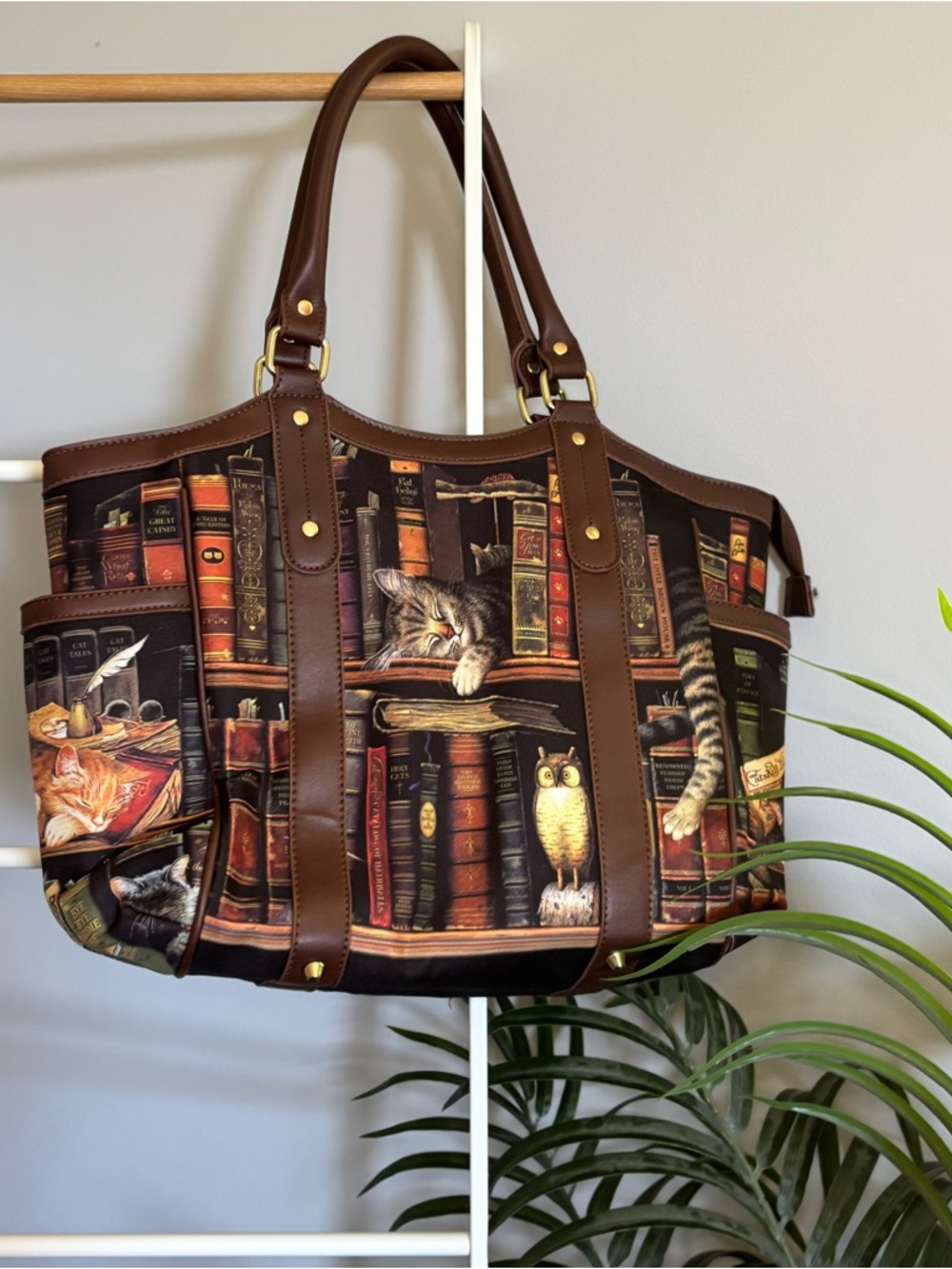 🐈Bradford Exchange Cat & Books Classic Tails Tote Bag 🐈‍⬛ - Picture 9 of 16